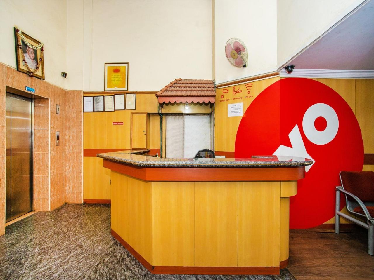 Oyo 649阿真塔三一酒店 班加罗尔 外观 照片